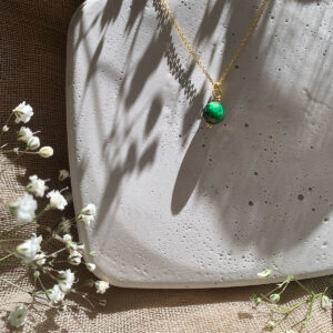 Κολιέ με ημιπολύτιμους λίθους - Πράσινο Μάτι Γάτας